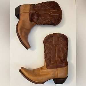 Cowgirl Boots Tony Lama size 9.5